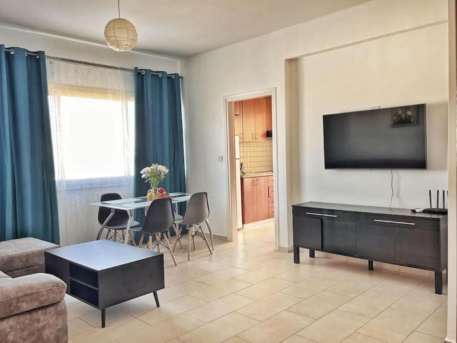 Teo Apartment Paphos Exterior photo