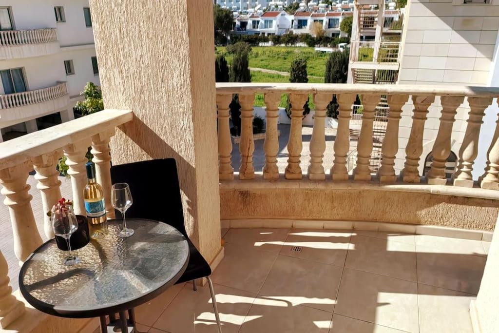 Teo Apartment Paphos Exterior photo